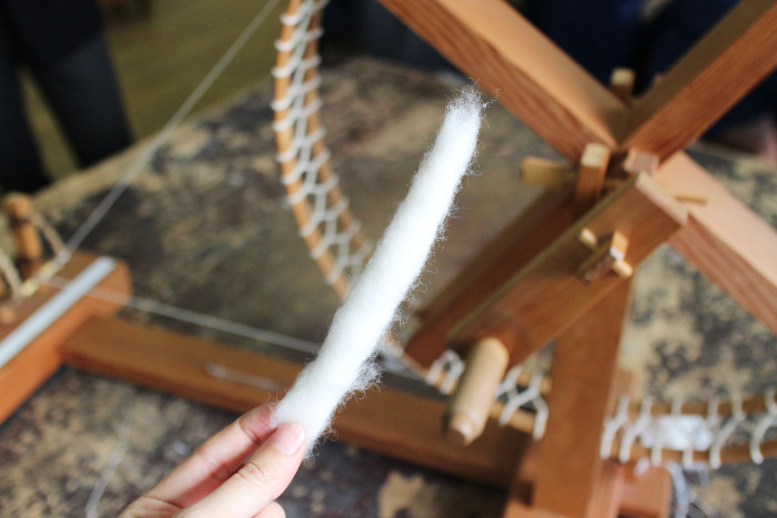 河内木綿の綿繰り体験